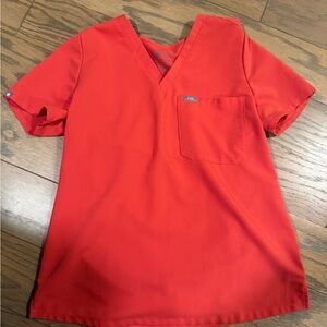 Figs Women's Top in Coral